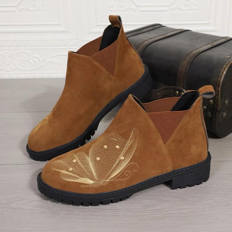 

Fashion European American Women s Boots 2024 Autumn New Item Large Embroidered Butterfly Short Tube Elastic Women s Bare Boots Sneakers 37 светло-коричневого