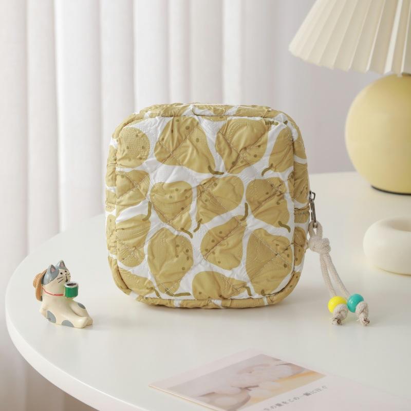 2026 Mini Portable Storage Bag Vintage Cute and Soft Coin Purse Makeup Bag Sanitary Towel Lipstick Coin and Key Storage Bag