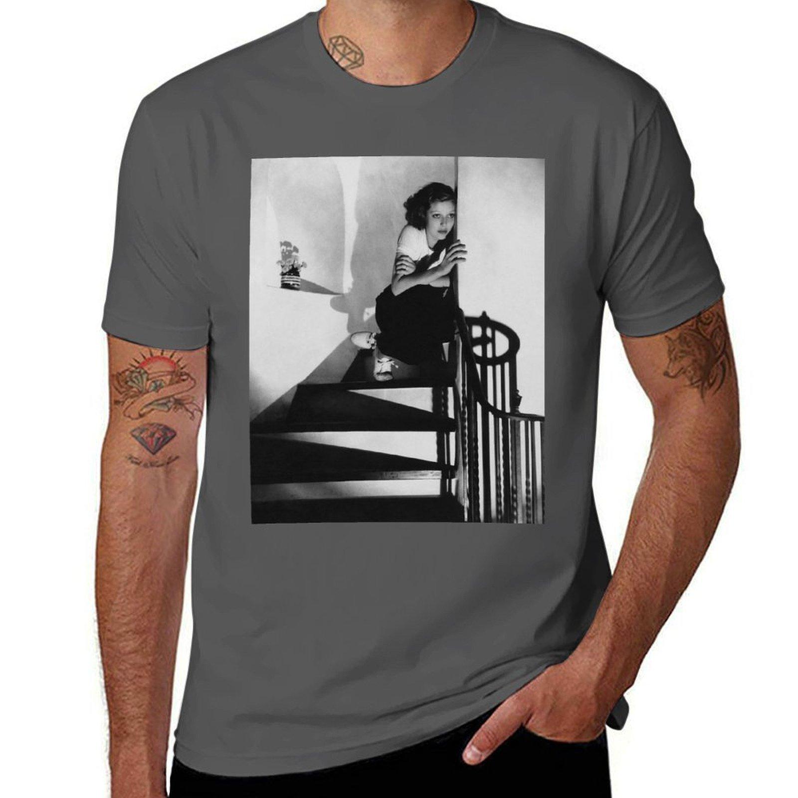 

Loretta Young Sitting on a Staircase Black & White Photo T-Shirt funny t shirts dark humor man t shirt heavy cotton T-Shirt 4XL