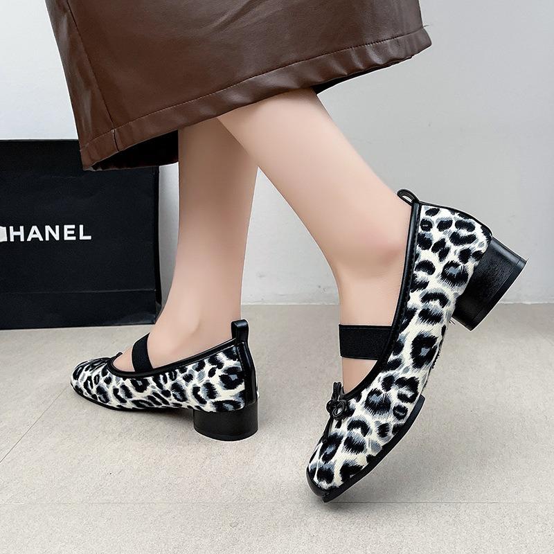 Women Shoes Designer Square Head Shallow Mouth Single Shoe Soft Comfortable Ballet Shoes Mary Jane Shoes Women's Casual Loafers