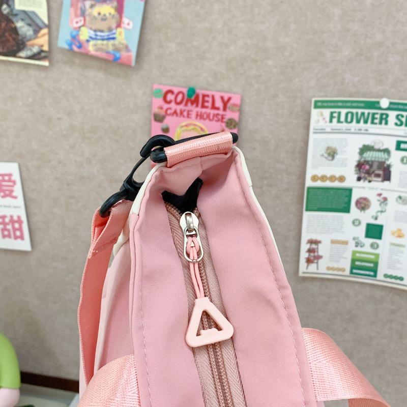 New portable shoulder bag, large-capacity student schoolbag, make-up bag, casual versatile commuter backpack, messenger bag.