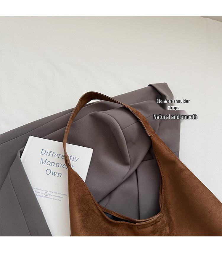 Retro Large Capacity One-Shoulder Underarm Tote Bag - Versatile Women's High-End Fashion Commute Accessory