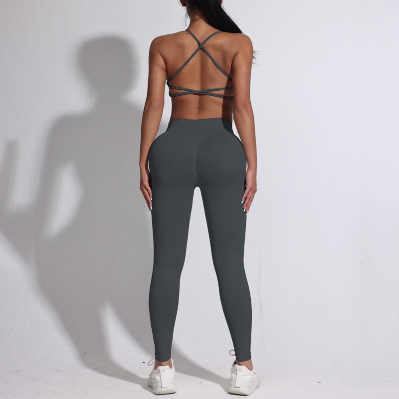 Nahtloses Damen Sport Yoga Set: Sport-BH mit gekreuztem Rücken & Pfirsich-Po Leggings