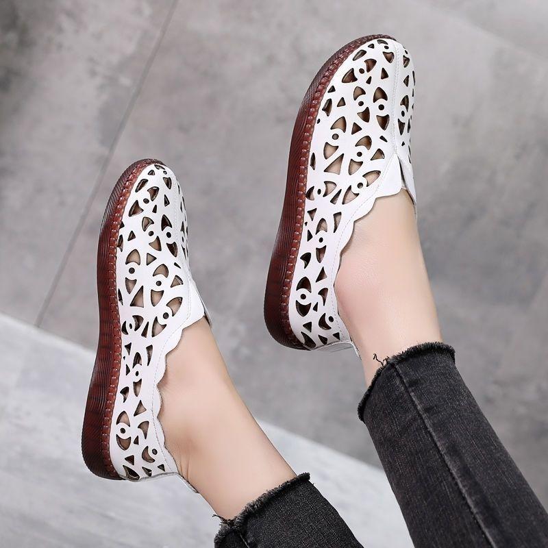 Hollow Out Women's Shoes New Summer Sandals Round Toe Non Slip Flat Leather Shoes Toe Shoes