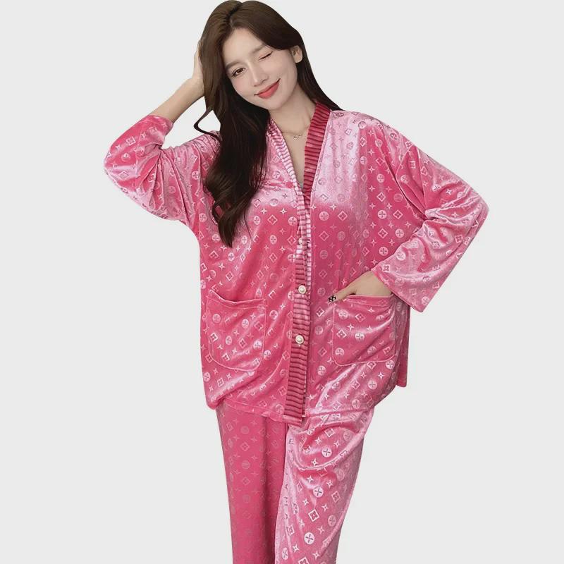 Women's Gold Velvet Pajamas: Cute, Loose, Long-Sleeved Style Seen On Douyin Celebrities - Perfect for Autumn and Winter.