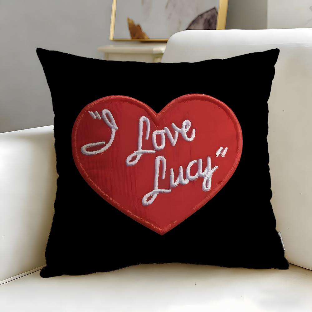 classic pattern Skull Heart Cushion Cover Soft  EasyWash Pillow Case  Versatile for Couch Bed Travel and Office