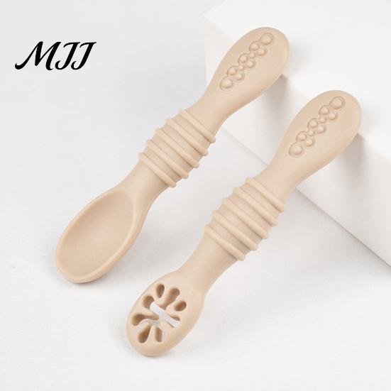 Soft Tip Spoons for Newborns 2Pcs Silicone Baby Spoon, Toddler Training Spoon Puree Fruit Puree, Babies Non-Slip Handle Infant Feeding Self
