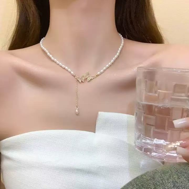 Light Luxury Niche Design Temperament Blue Full of Diamonds and Water Droplets Pearl Collarbone Chain Female Sweet Simple Versatile Neck Chain