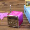 1/2 ks Bluetooth-kompatibilní Mini reproduktor Digitální displej Stabilní připojení Vodotěsný Dobíjecí FM rádio Přehrávač hudby