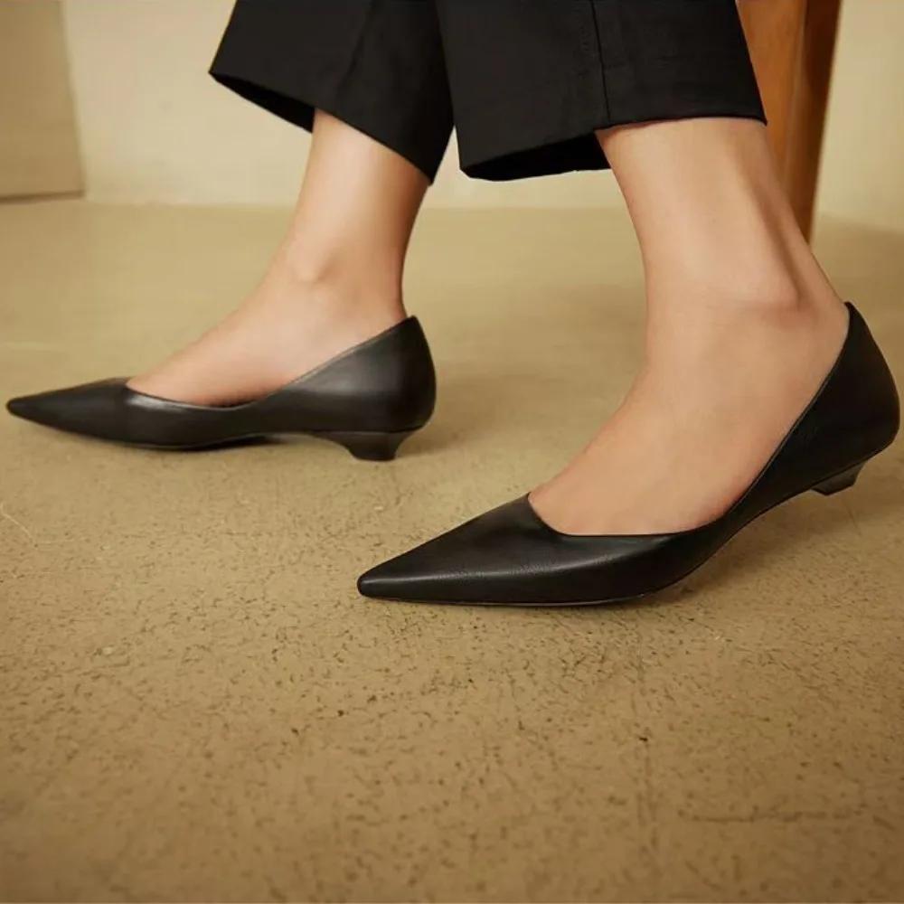Fashion Women's Shoes Heel French Versatile Commuting Shoes Leather Pointed Low Heel Flat Sole Single Shoes Women High Heels Small Heel