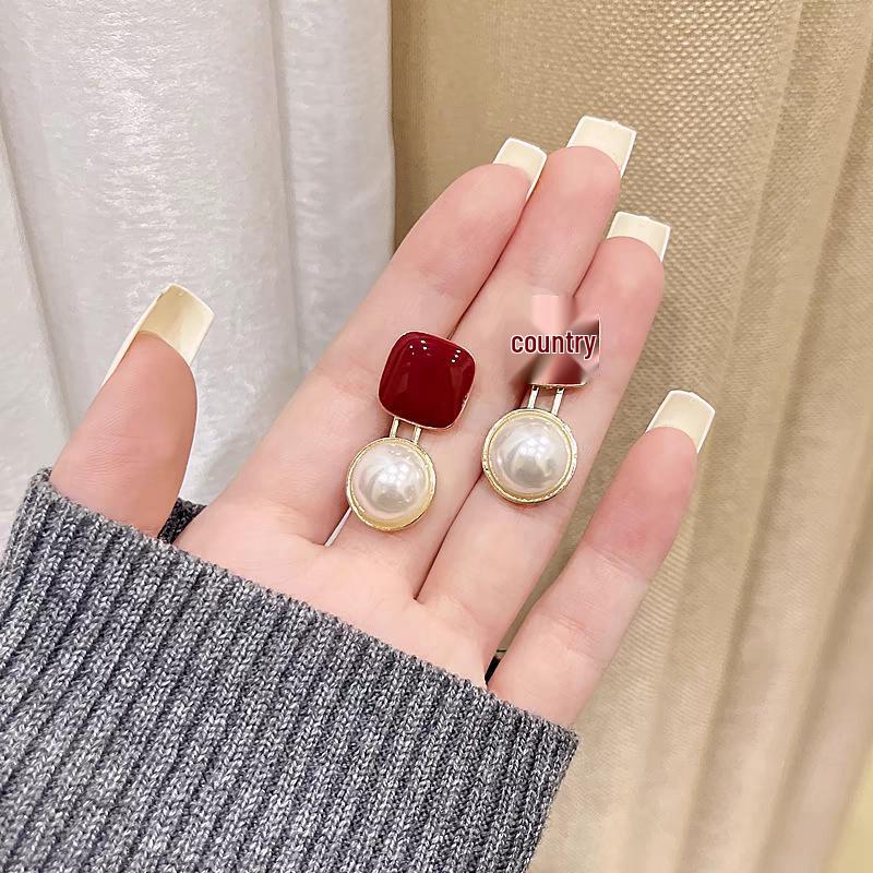 Square Wine Red Pearl Drip Earrings - French Elegance, Fashionable Geometric Ear Ornaments