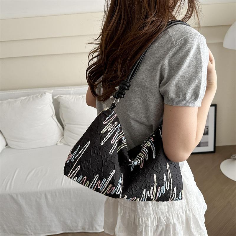 Beautiful and Fashionable Niche New Chinese Personalized Simple Small Bag for Women New Trendy Casual Crossbody Tote Bag