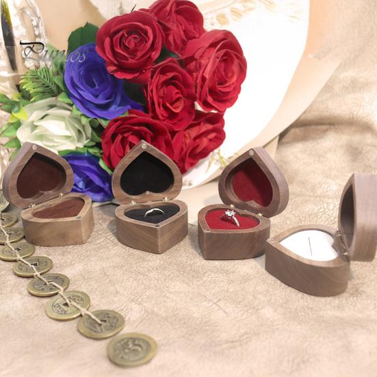 Ring Storage Box Jewelry Heart-Shaped Walnut Wood with Engagement Velvet Padding Smooth Polished Surface Weddings Proposals Case Multi-purpose