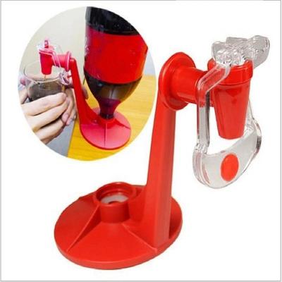 1 pz. Distributore d'acqua rovesciato creativo per bottiglie di Coca-Cola, forniture per feste, interruttore a pressione manuale, bevande, fontanelle per bevande Coca-Cola Sub