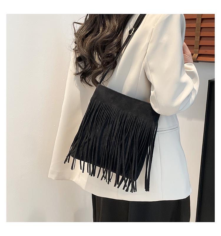 Women's Vintage Suede Tassel Crossbody Bag - Large Capacity and Fashionable (2025)