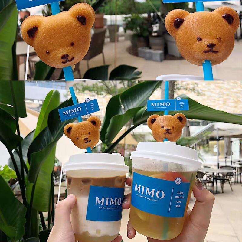 Disposable U-Shaped Plastic Cups with Flip Lids