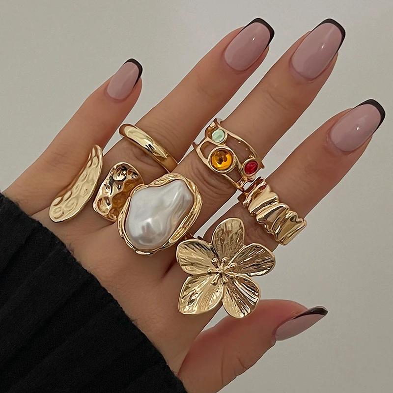 6Pcs Punk Exaggerated Metal Finger Rings Set for Women Vintage Flower Pearl Crystal Europe America Open Rings Luxury Jewelry