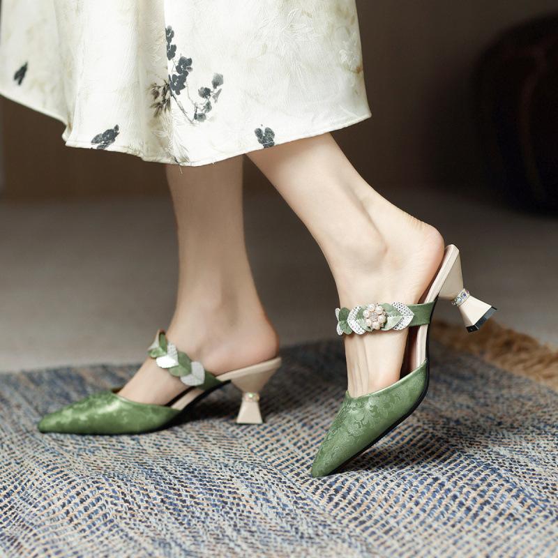 2025 spring and summer new baotou back empty sandals women's national style cheongsam versatile high heels travel wine glass and half slippers