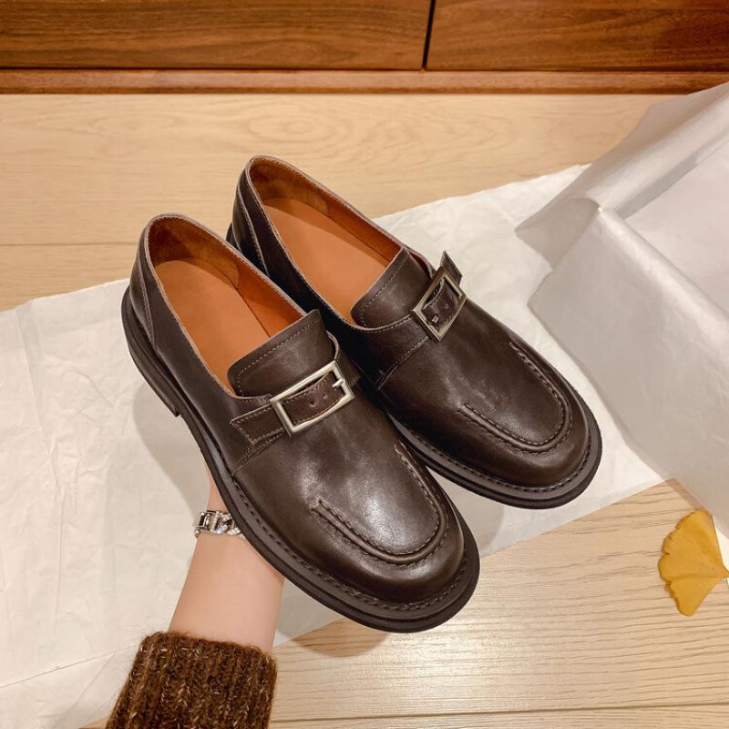 Новые нескользящие лоферы из кожи на толстой подошве удобные и модные женские туфли из овчины низкий каблук большой размер четырехсезонная черная маленькая кожа 40 коричневый 13424₽