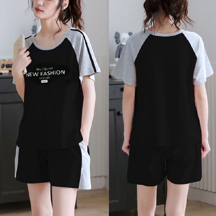 

Women s 2023 Korean Style Plus Size Loose Sports Suit—Short Sleeve Top & Shorts XL