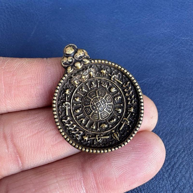 Tibetan Style Brass Plate Twelve Zodiac Nine Palace Vajra Buddha Pendant Hanging Ornament