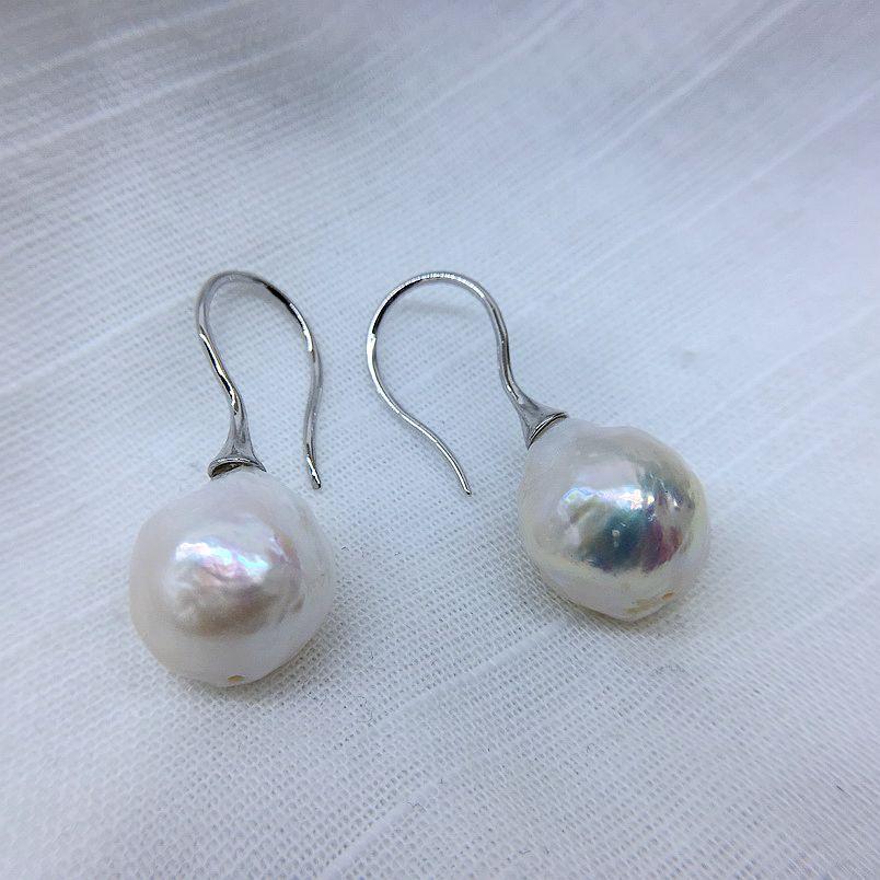 Boucles d'oreilles pour femmes, perles baroques blanches, forme irrégulière, argent Sterling 925, crochet de poisson, boucles d'oreilles en perles, cadeaux pour filles