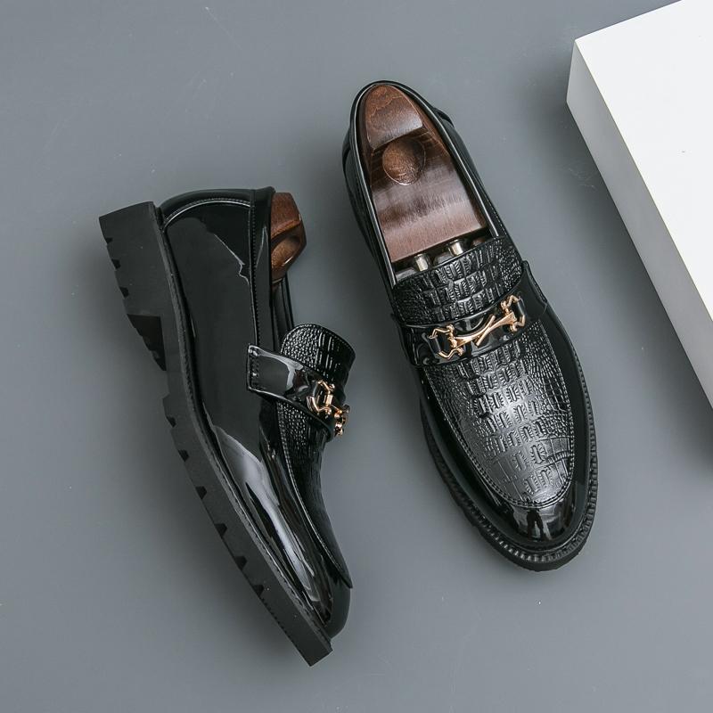 Luxury Designer New Black White Mixed Patent Leather Casual Shoes For Men Loafter Formal Wedding Dress Homecoming Zapatos