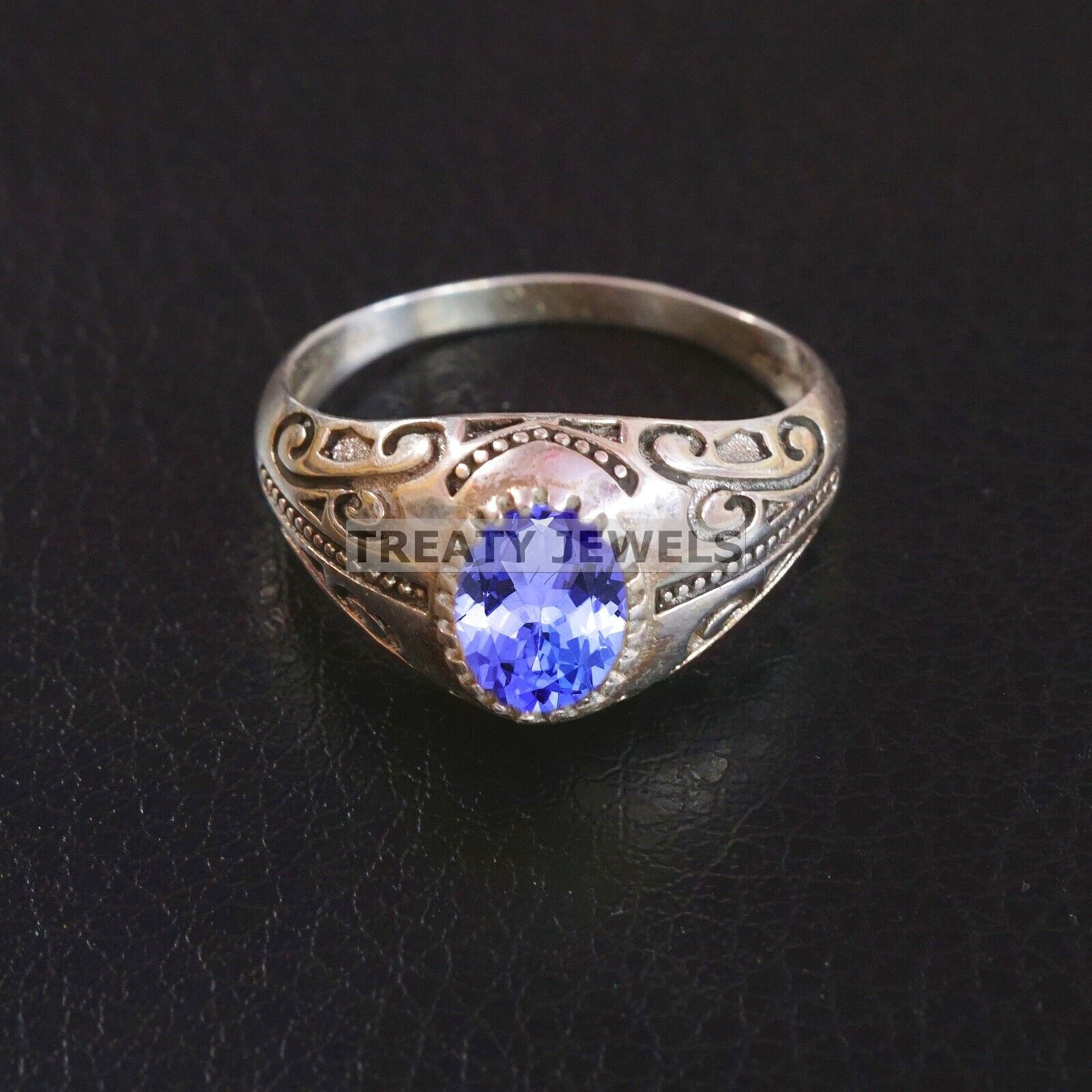 

Tanzanite Oval Cut Gemstone With 925 Sterling Silver Ring For Men s #B645 JL375686556558 4-16 US срібний