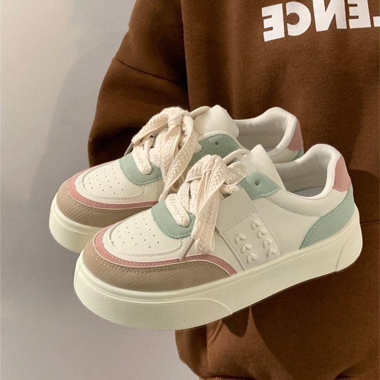 

Жіночі кросівки осінньо-зимового міксу 2025 року, нові, з кольоровою гамою мафін , спортивні хлібні туфлі для жінок 40