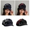 Trendy Beret British Elegant Painter Hat Tartan Fashion Metal Chain Cabbie Hat for Outdoor Walk Club Cabbie Hat
