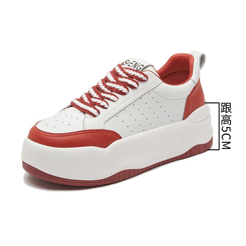 Damen-Sneaker mit dicker Sohle, kleine weiße Schuhe, neue Mode, vielseitige Plateauschuhe, bequeme, atmungsaktive, lässige Leder-Sneaker für Damen