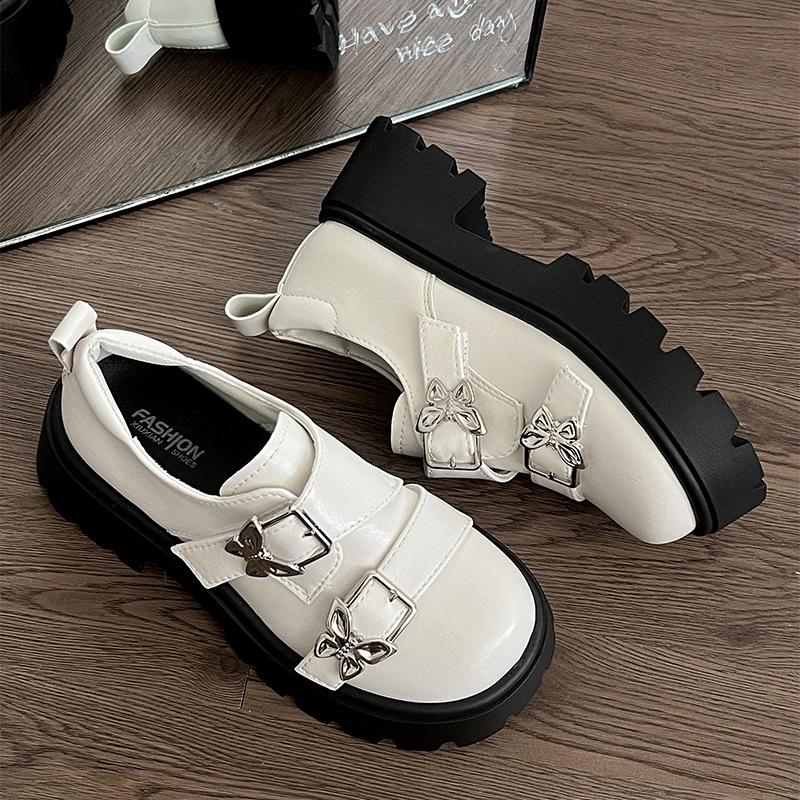 

French retro black round head platform small leather shoes women s 2025 new spring and autumn versatile skirt thick heel single shoes 39 бежевий