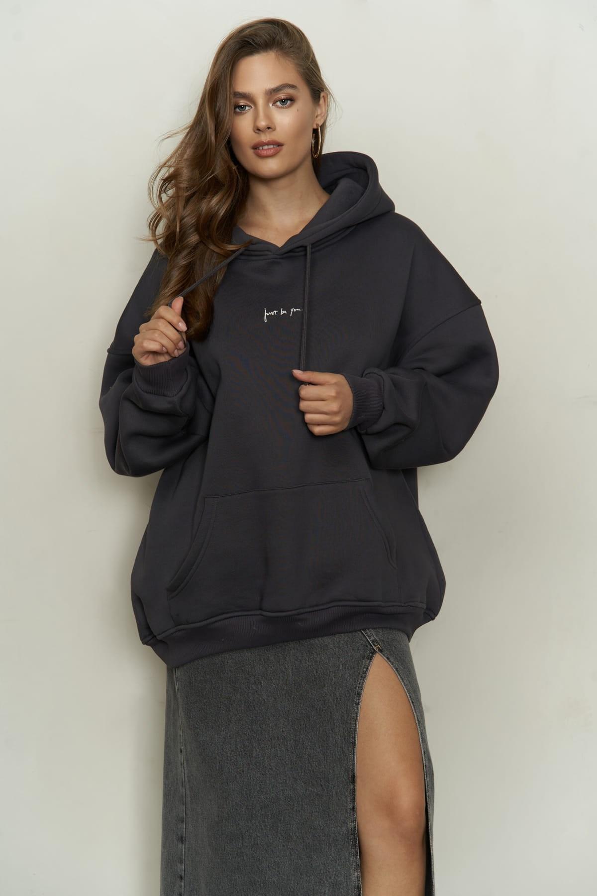 Image of Anthrazitfarbenes Kapuzenpullover „Just Be You“.