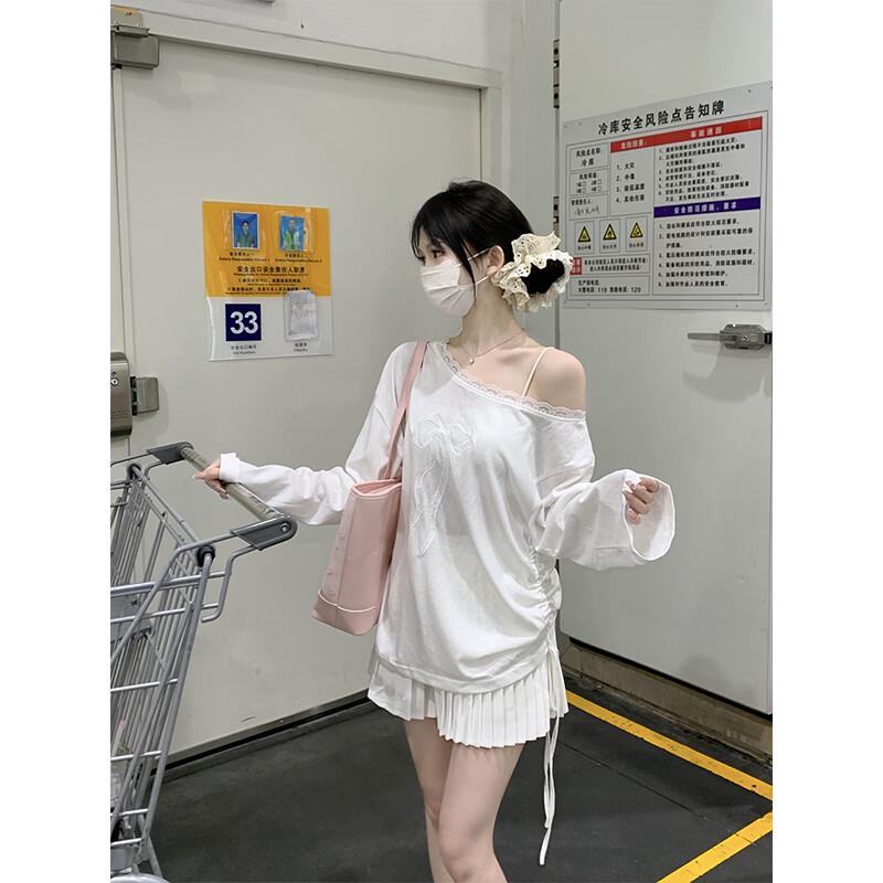 La Chapelle Women's Long-Sleeve Off-Shoulder Lace Bow T-Shirt