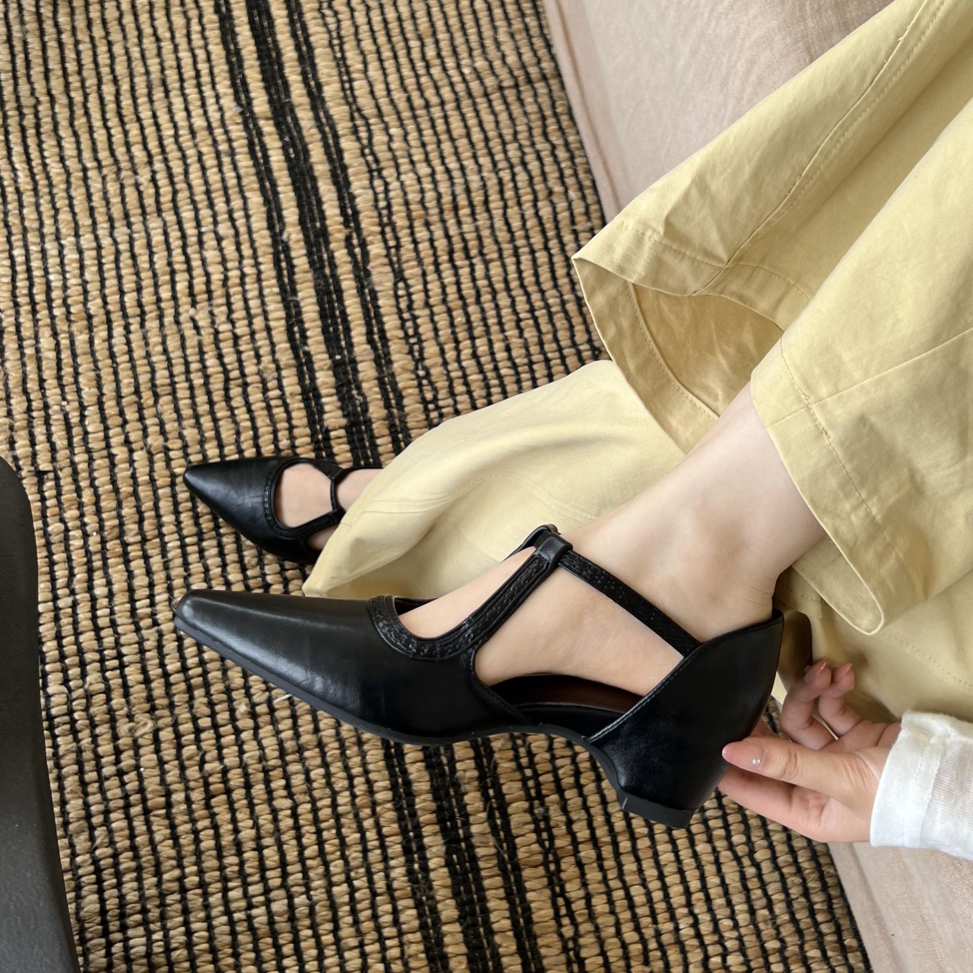 

Inner Height Increase Pointed Hollow Shallow Mouth Single Shoes Women S Spring French Retro Hollow Word With Wedge Heel Bag Head Sandals 39