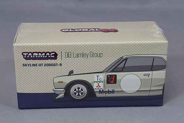 

Tarmac Nissan Skyline 2000 Белый 1/64 GT-R (KPGC10)
