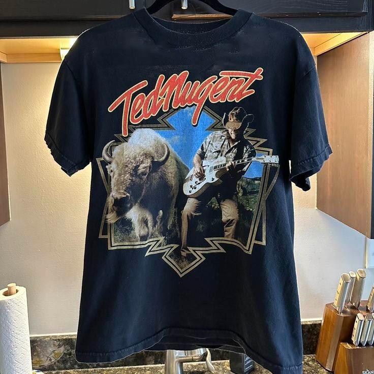 Ted Nugent 2011 I Still Believe Tour Concert  Tour PA223 Unisex T-Shirt M