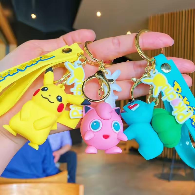 Originální figurka Pikachu módní kreslený klíčenka Pokmon anime dekorativní model hračka dekorace auta dětská