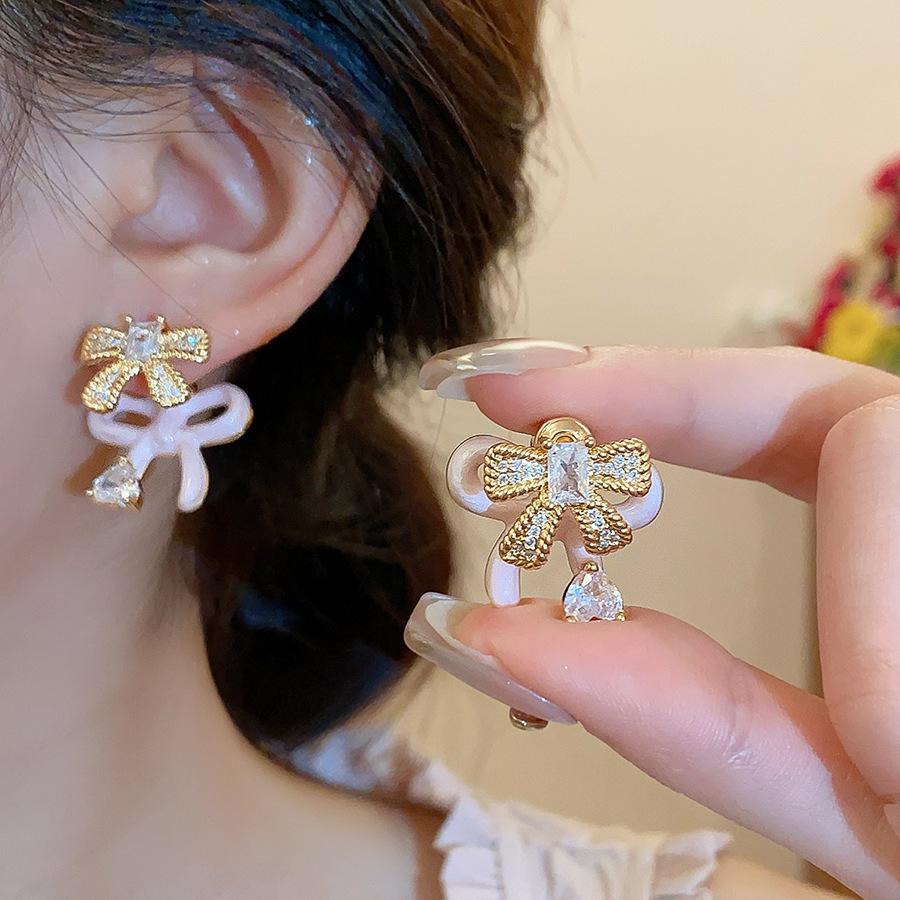 Silver Needle Super Fairy Elegant Bow Flower Stud Earrings French Light Luxury Earrings Literary Style Sweet Versatile Earrings