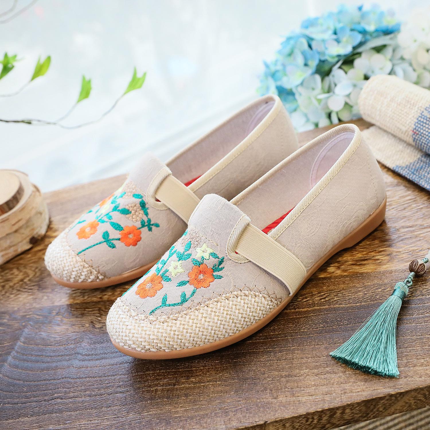 

Cloth shoes soft sole non-slip lightweight breathable women s shoes beef tendon sole embroidered shoes 35