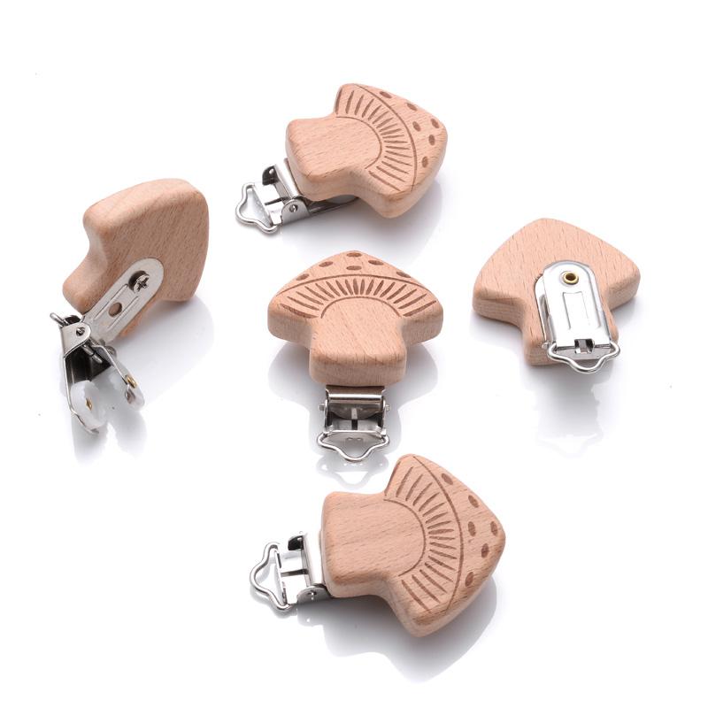 1Pcs Printing Animal Dummy Clip Beech Wood Nipple Clip For Teether Chewing Toys Accessory DIY Anti-Drop Baby Pacifier Chain
