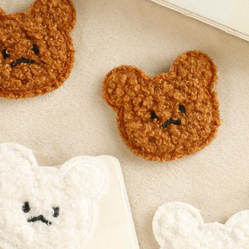 Embroidery label cartoon embroidery sticker towel embroidery bear accessories patch bag cloth shoes hat clothing accessories