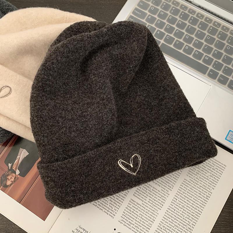 Hat women's autumn and winter warm wool hat big head circumference loose face small ear protectors stacking hat knitted cold hat