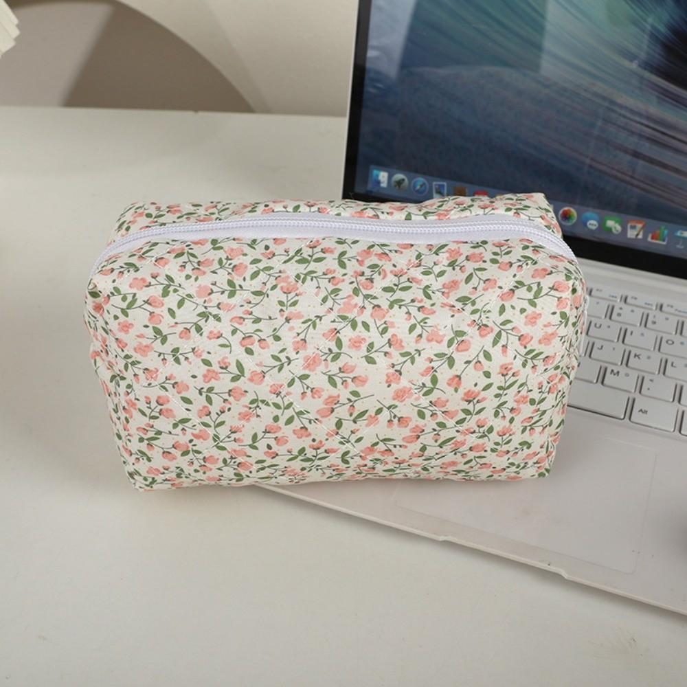 Portable Quilted Cotton Makeup Bag Flower Printed Large Capacity Travel Toiletry Bag Cosmetic Organizer for Women