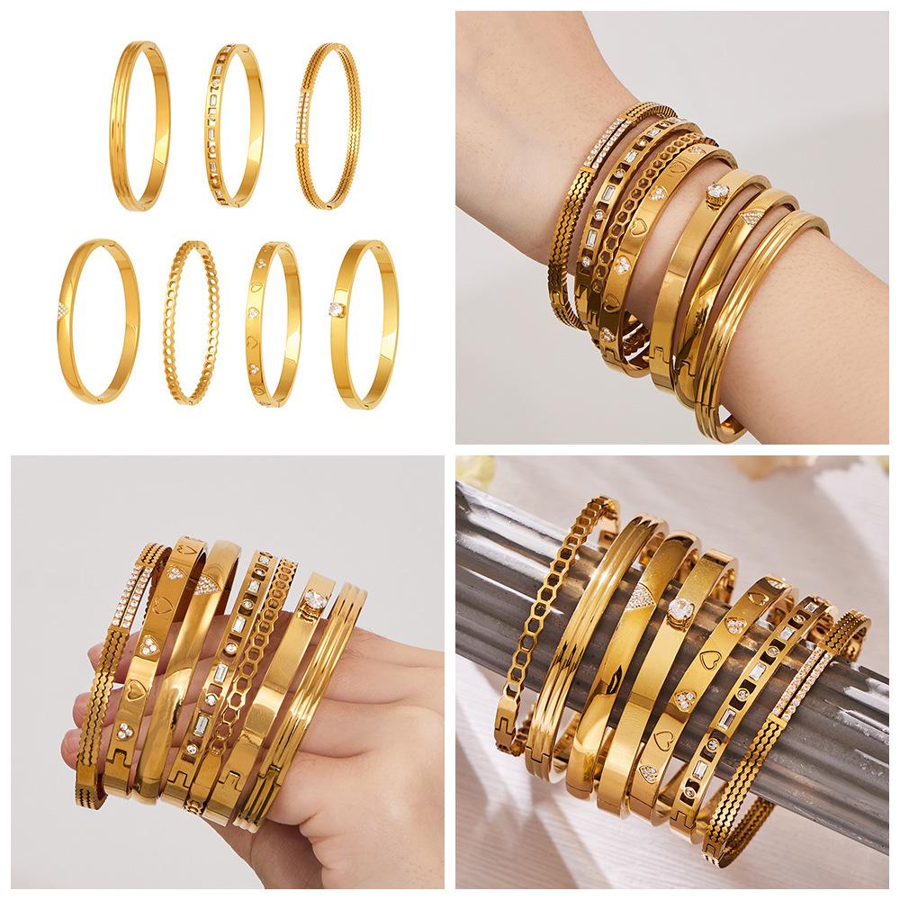 Sada geometrických zirkonových náramků pozlacená 18K zlatem - Lehký luxus a elegantní design