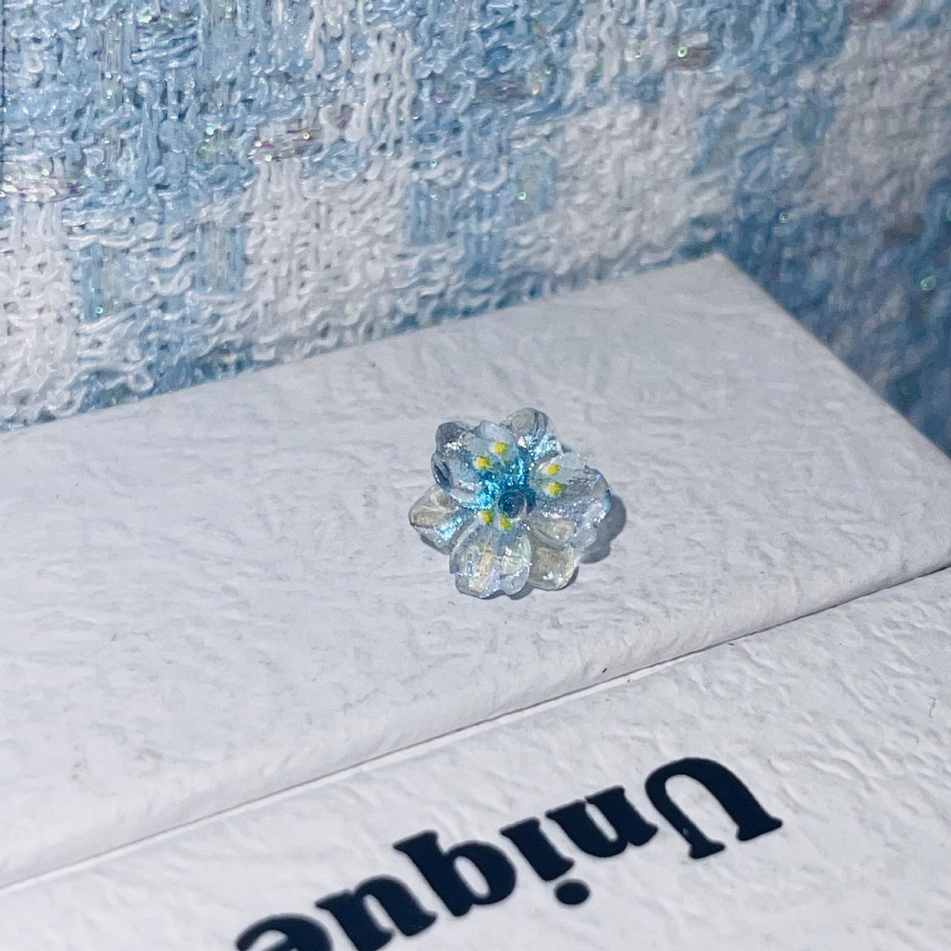 

1Pcs Colorful Fresh Flower Stud Earrings For Women Boho Five-Petal Flower Earring Personality Jewelry Accessories Gift синій
