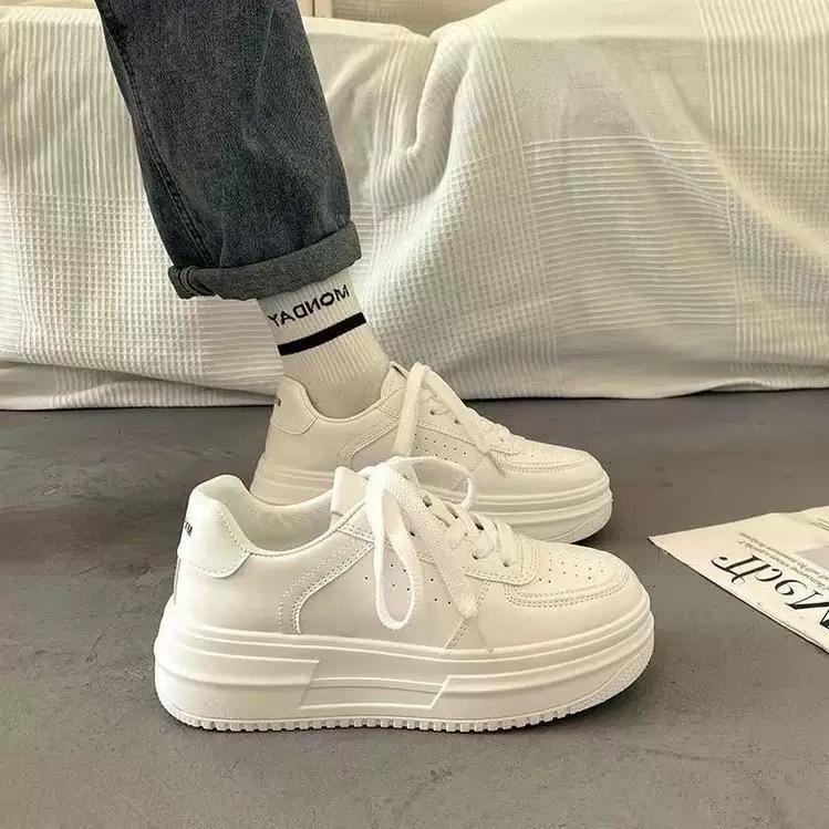 Platform white shoes women's 2025 new autumn breathable women's sports and leisure shoes children increase the height of 6cm board shoes explosion
