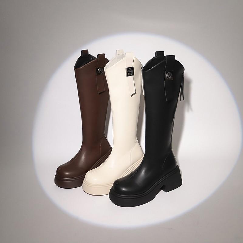 Small thick-soled high knight boots 2025 autumn and winter soft leather black but knee-thin V-mouth long boots for women~