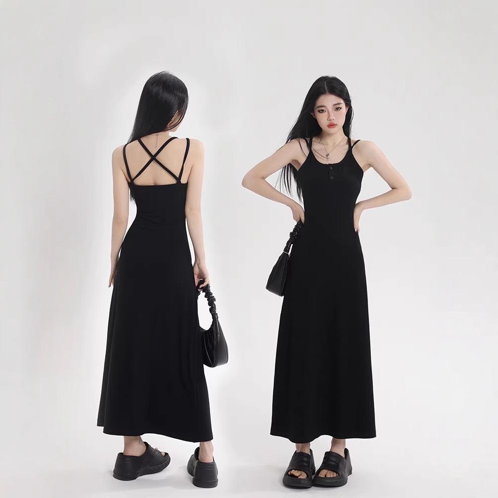 

American Street Summer 2025 Backless Slimming Black Camisole Dress for Women - Sexy, Waist-Cinching Long Dress One Size (up to 125 lbs) чорний