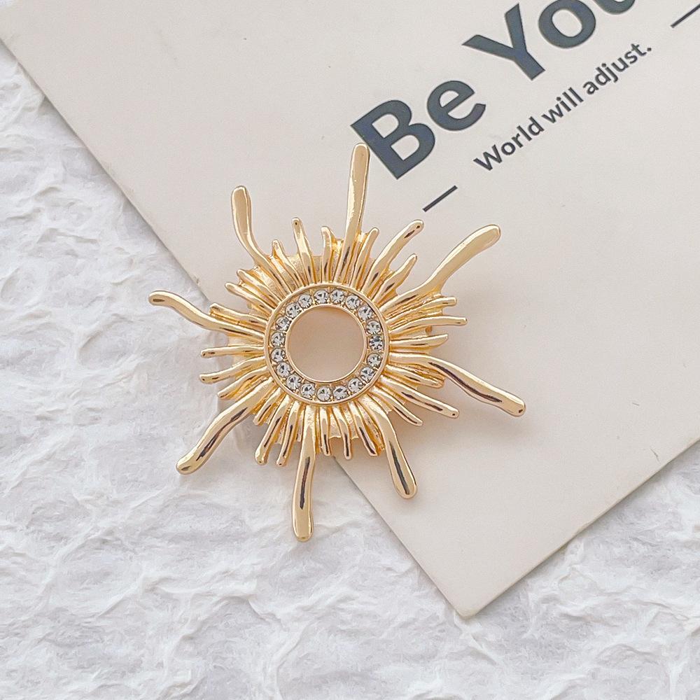 New Brooch, High-end Sun Corsage, Niche High-end Brooch